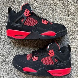 Nike Air Jordan 4 Red Thunder  Size 5.5 Youth (Size 7 Women's)